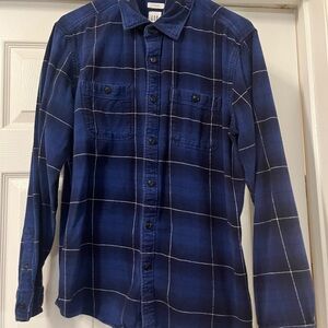 GAP Men's Navy Plaid Untucked Button Down Flannel Shirt